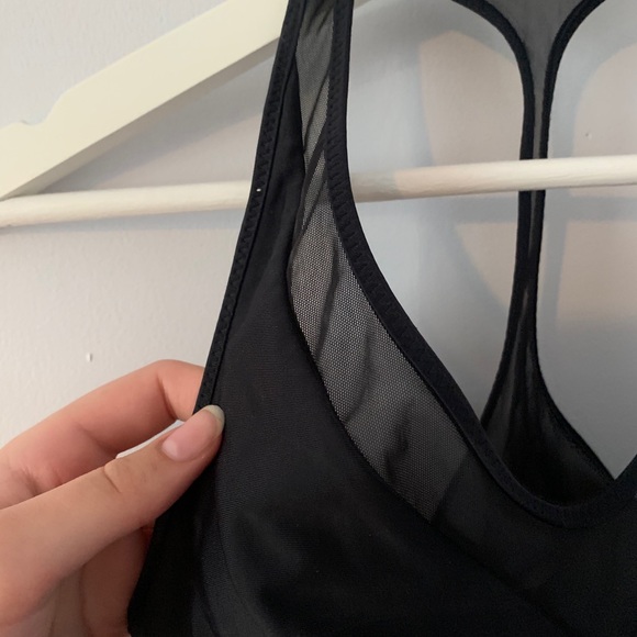 Lululemon Mesh V Sports Bra - Picture 2 of 3